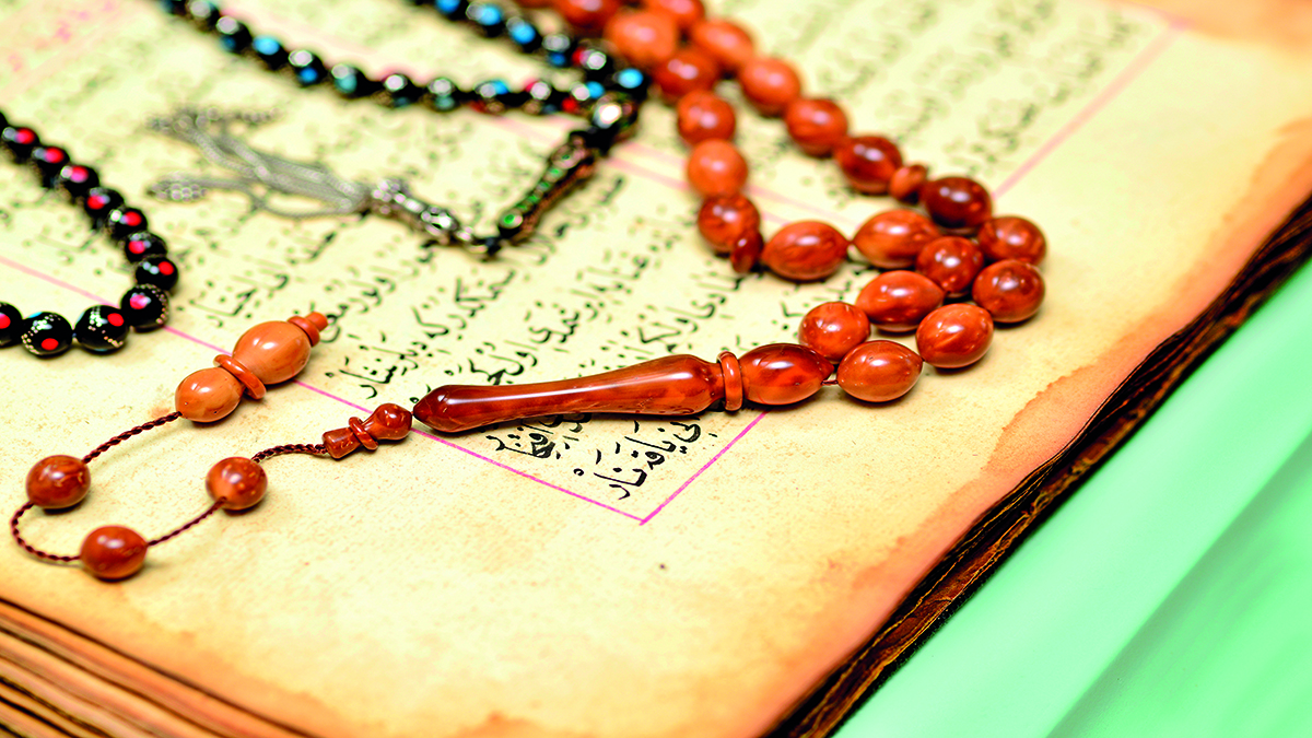 ERDEMLİ YAŞAMAK VE ERDEMLİ DAVRANIŞ KAZANDIRMAK