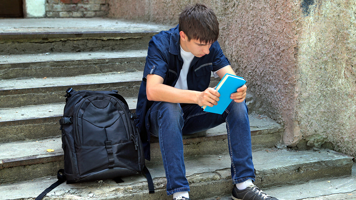 MUTSUZ ÖĞRENCİLER + MUTSUZ ÖĞRETMENLER = MUTLU SİSTEM (!)