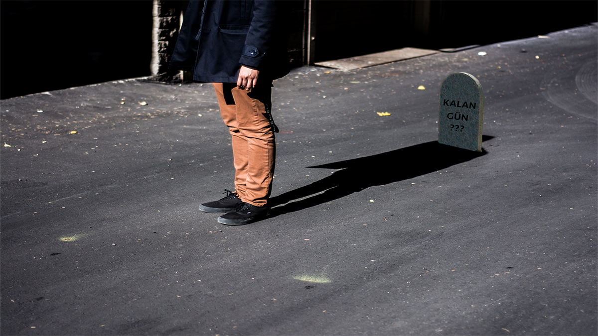 EY İNSANOĞLU ÖLECEKSİN